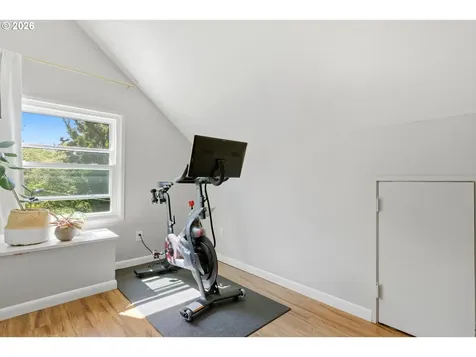 4432 NE Oregon Street Portland OR 97213