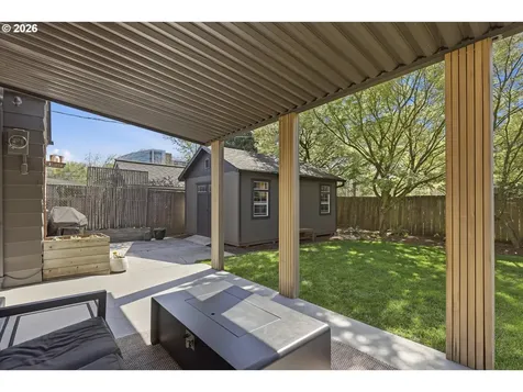 4432 NE Oregon Street Portland OR 97213