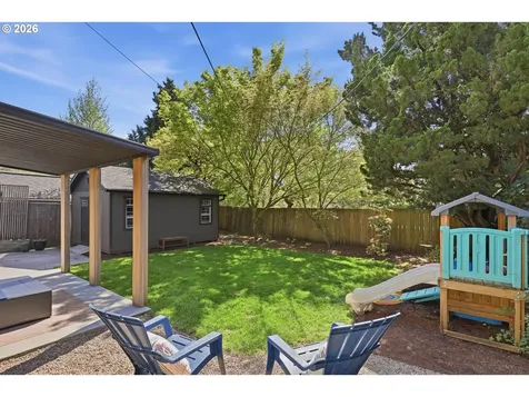 4432 NE Oregon Street Portland OR 97213