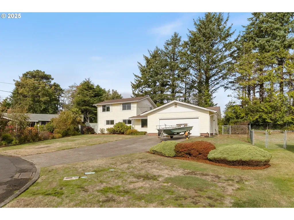 217 NE Chambers Court Newport OR 97365
