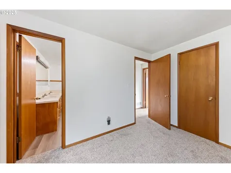 217 NE Chambers Court Newport OR 97365
