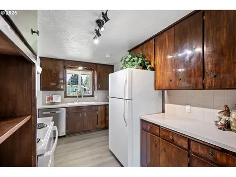 813 Sunview Street Eugene OR 97404