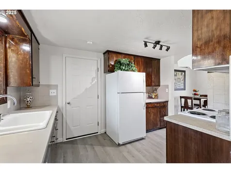 813 Sunview Street Eugene OR 97404