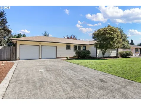 813 Sunview Street Eugene OR 97404