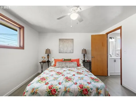 813 Sunview Street Eugene OR 97404