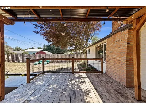 813 Sunview Street Eugene OR 97404