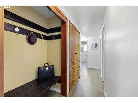 813 Sunview Street Eugene OR 97404