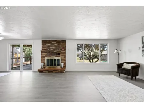 813 Sunview Street Eugene OR 97404