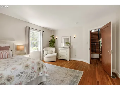 626 SW Comus Court Portland OR 97219