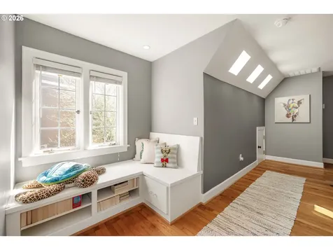 626 SW Comus Court Portland OR 97219