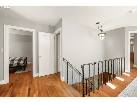 626 SW Comus Court Portland OR 97219