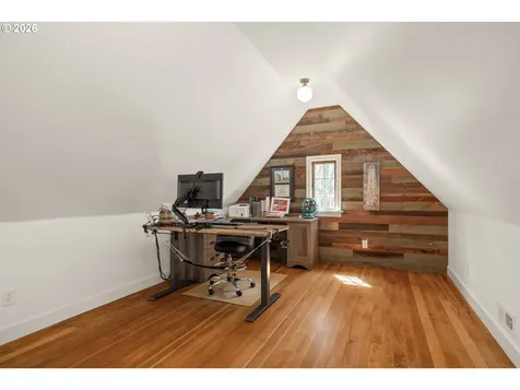 626 SW Comus Court Portland OR 97219