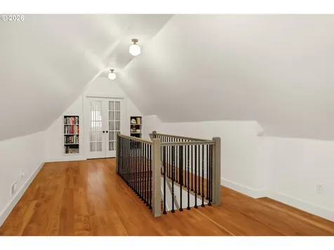 626 SW Comus Court Portland OR 97219