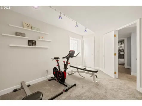 626 SW Comus Court Portland OR 97219