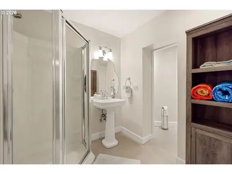 626 SW Comus Court Portland OR 97219