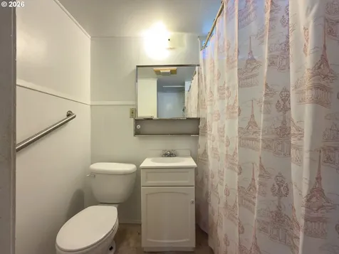 1233 Alabama Avenue SE Bandon OR 97411
