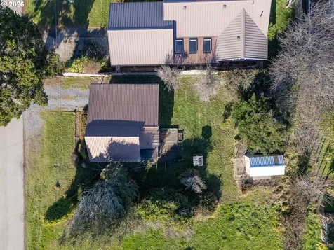 1233 Alabama Avenue SE Bandon OR 97411