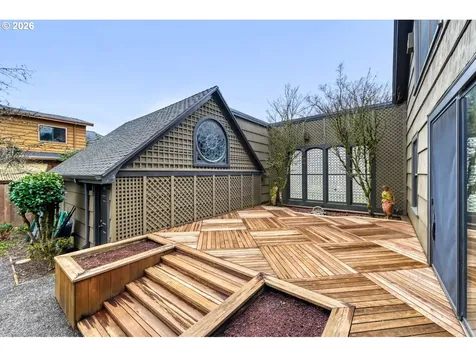 1335 SE Knight Street Portland OR 97202