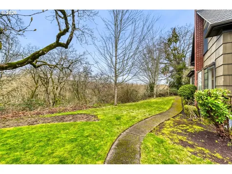 1335 SE Knight Street Portland OR 97202