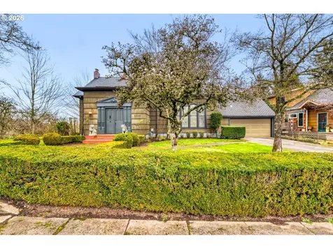 1335 SE Knight Street Portland OR 97202