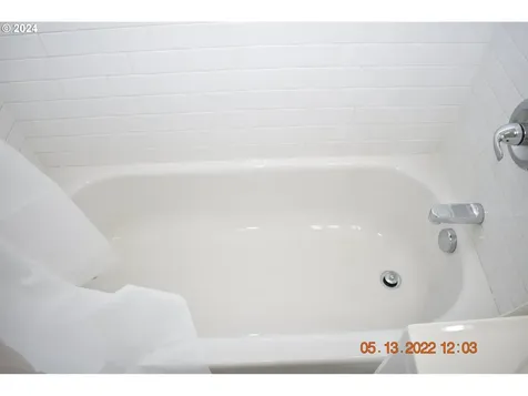 3336 SE 84th Avenue Portland OR 97266