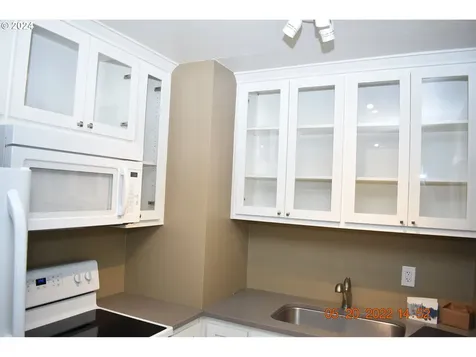 3336 SE 84th Avenue Portland OR 97266