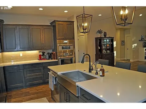 14159 Quail Court Oregon City OR 97045