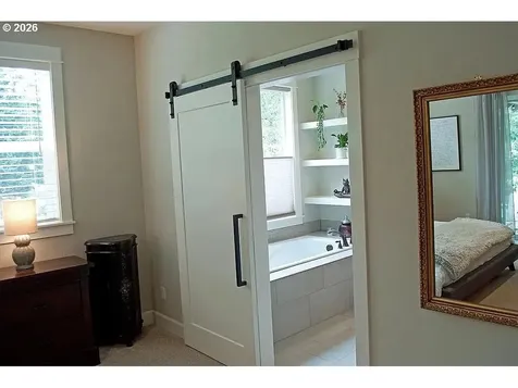 14159 Quail Court Oregon City OR 97045