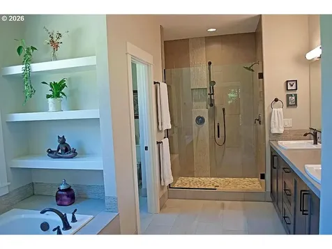 14159 Quail Court Oregon City OR 97045