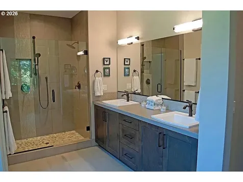 14159 Quail Court Oregon City OR 97045