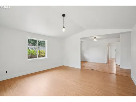 1946 SE Miller Avenue Dallas OR 97338