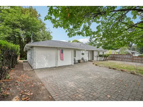 1946 SE Miller Avenue Dallas OR 97338