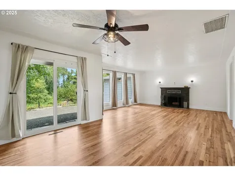 1946 SE Miller Avenue Dallas OR 97338