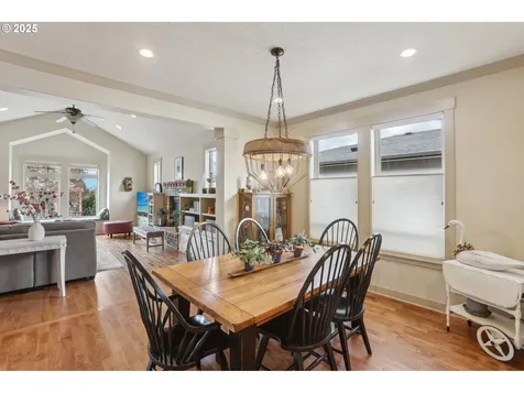 520 Yapa Drive Silverton OR 97381