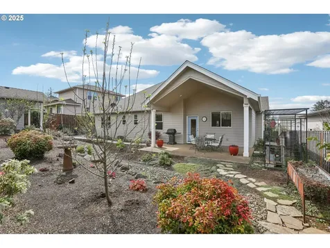 520 Yapa Drive Silverton OR 97381