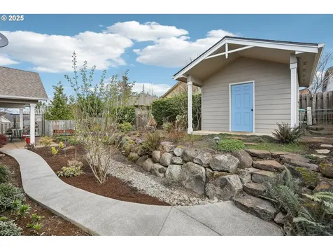 520 Yapa Drive Silverton OR 97381
