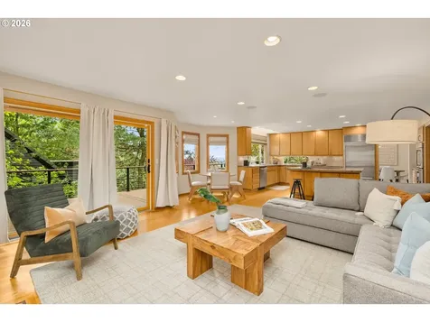 1727 SW Westwood Drive Portland OR 97239