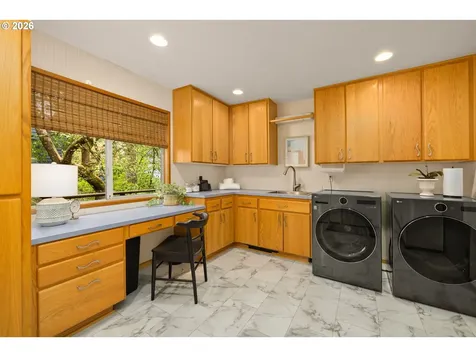 1727 SW Westwood Drive Portland OR 97239