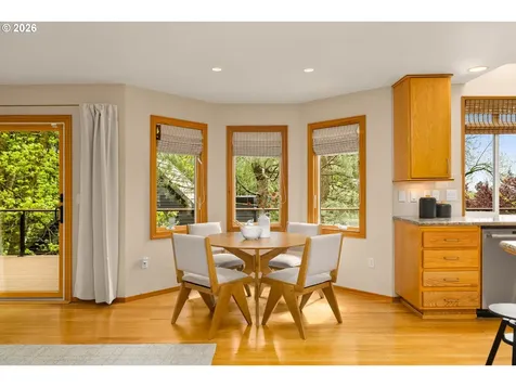 1727 SW Westwood Drive Portland OR 97239