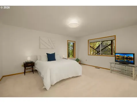 1727 SW Westwood Drive Portland OR 97239