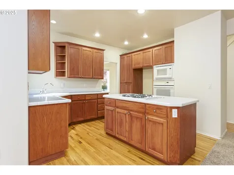 8401 SW Cedarcrest Street Portland OR 97223