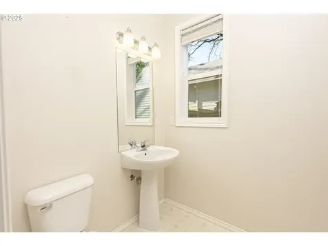 8401 SW Cedarcrest Street Portland OR 97223