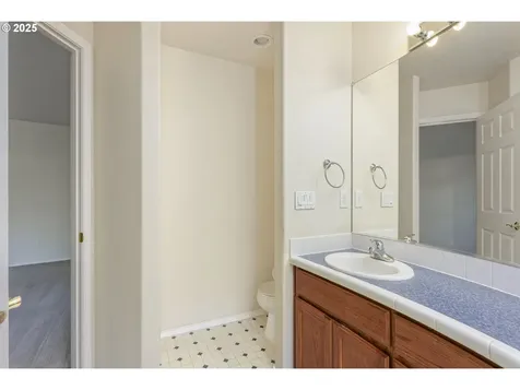 8401 SW Cedarcrest Street Portland OR 97223