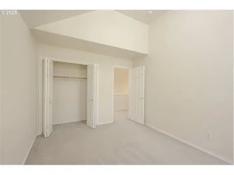 8401 SW Cedarcrest Street Portland OR 97223