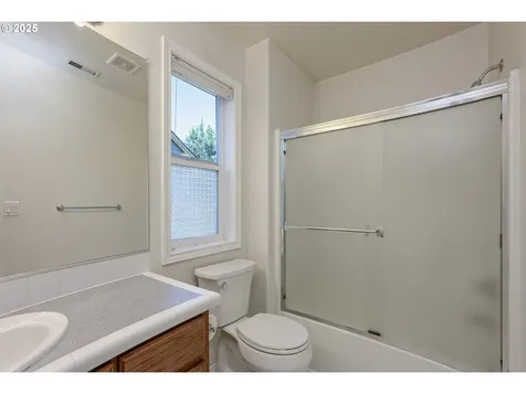 8401 SW Cedarcrest Street Portland OR 97223