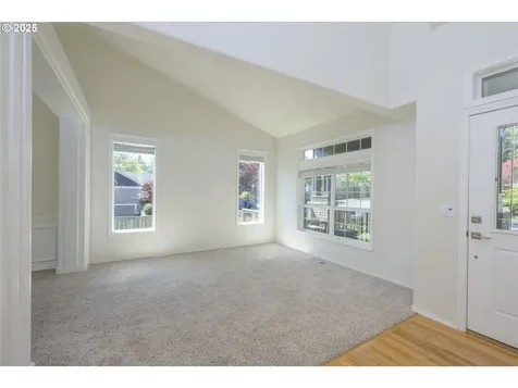 8401 SW Cedarcrest Street Portland OR 97223