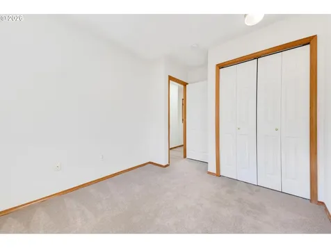 10324 NE Fargo Street Portland OR 97220