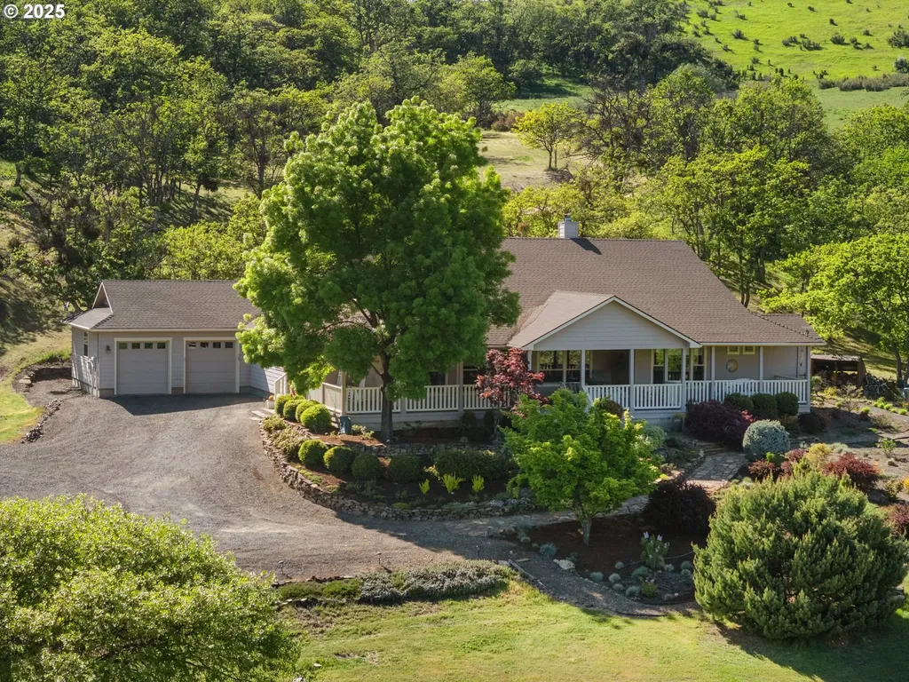 2809 Dead Indian Memorial Road Ashland OR 97520