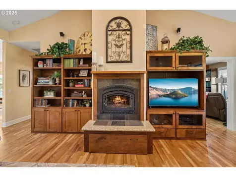2809 Dead Indian Memorial Road Ashland OR 97520