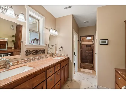 2809 Dead Indian Memorial Road Ashland OR 97520